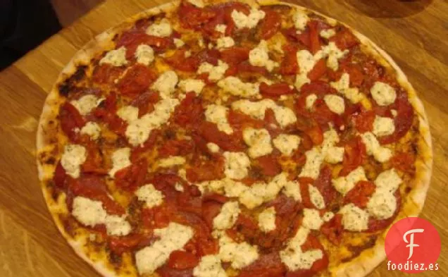 Pizza de Queso Boursin y Tomate Secado al Sol
