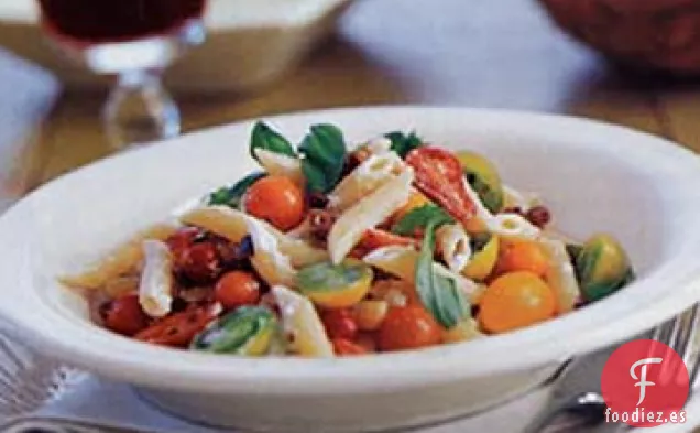 Pasta con Tomates y Queso de Cabra