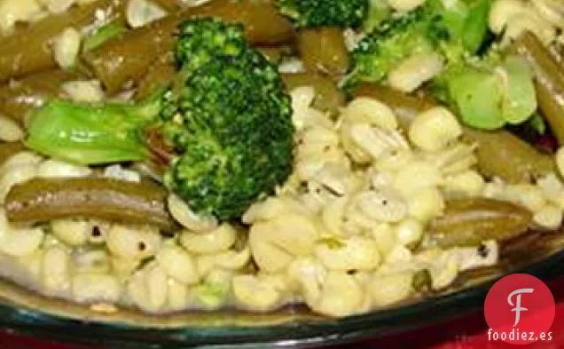 Salteado de Brócoli, Maíz y Frijoles Verdes