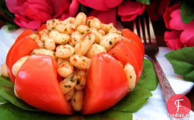 Ensalada de Frijoles Blancos Dilatados y Tomates