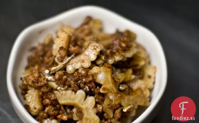 Melón Amargo Con Carne De Cerdo Y Salsa Negra