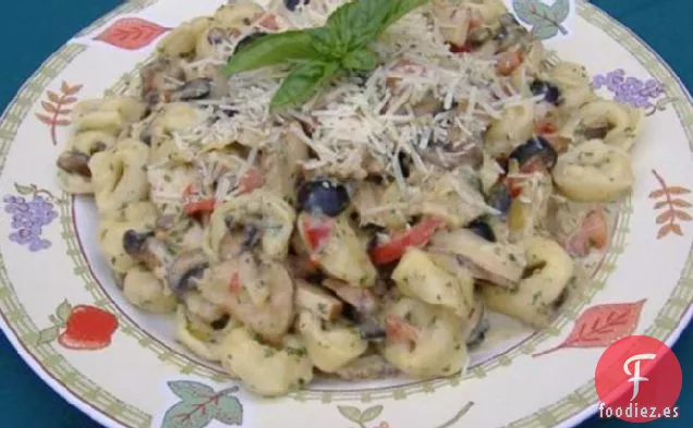 Tortellini de Queso Pesto Alfredo Con Pollo a la Parrilla