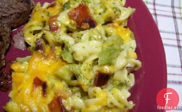 Macarrones De Brócoli Con Queso Y Tocino
