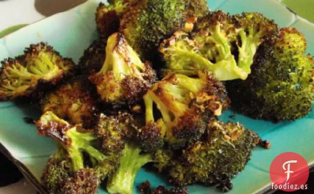 Brócoli Asado Con Ajo y Pimiento Rojo