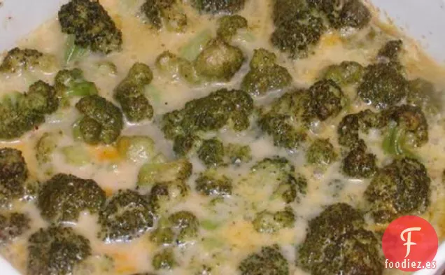 Brócoli Con Salsa De Queso En Serio