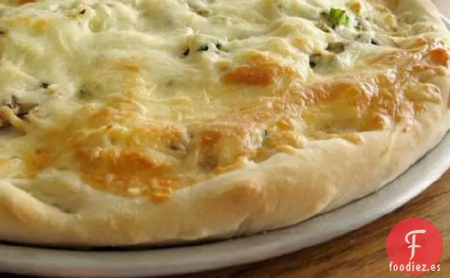 Pizza de Pollo Alfredo