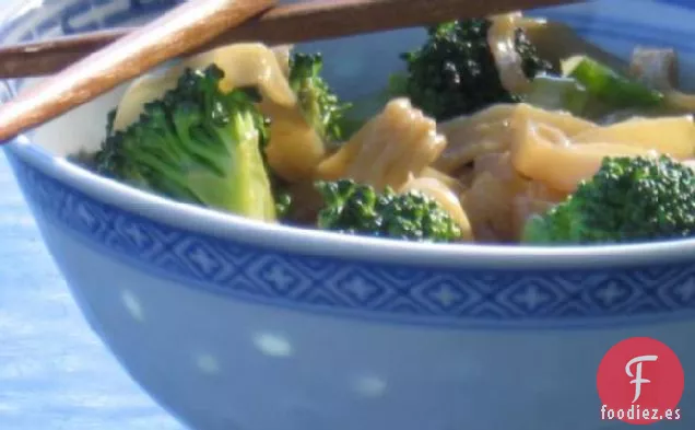 Ensalada de Fideos y Brócoli