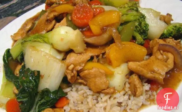 Salteado de Pollo de Jardín de Verano