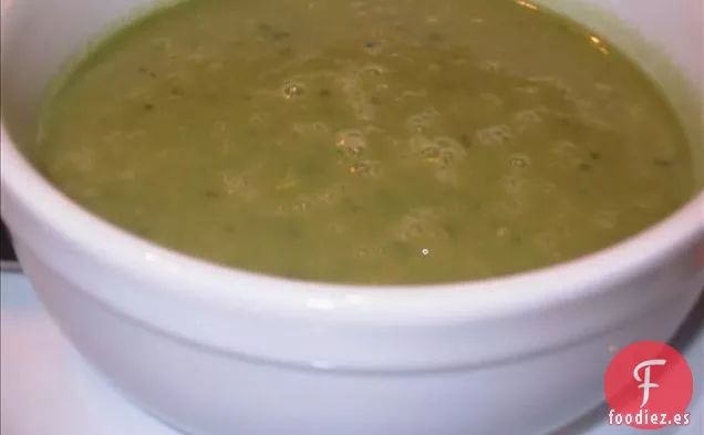 Ensalada de Brócoli - Sin Queso, Cebollas ni Semillas de Girasol