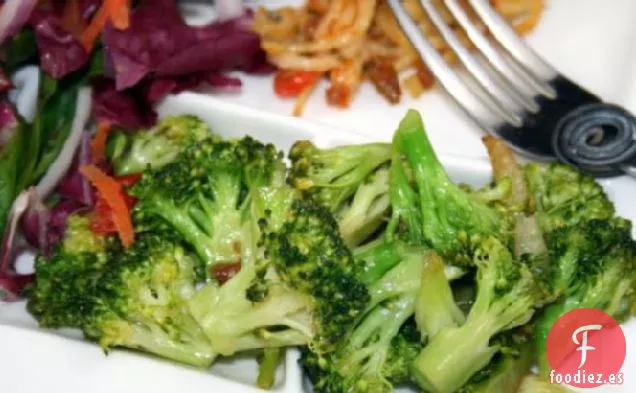 Brócoli Chino Con Salsa De Jengibre