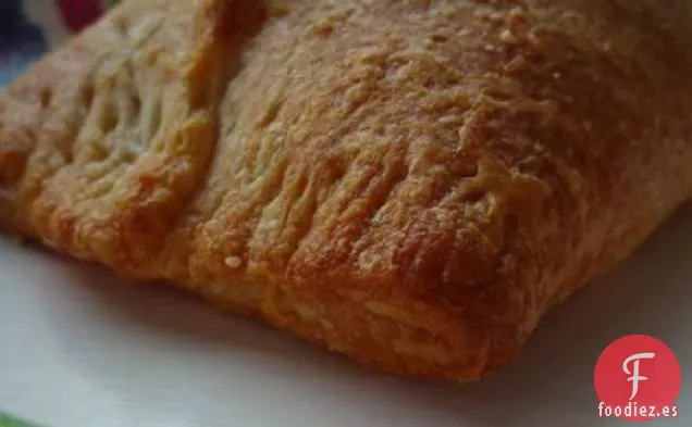Cuadrados de Media Luna con Queso y Brócoli