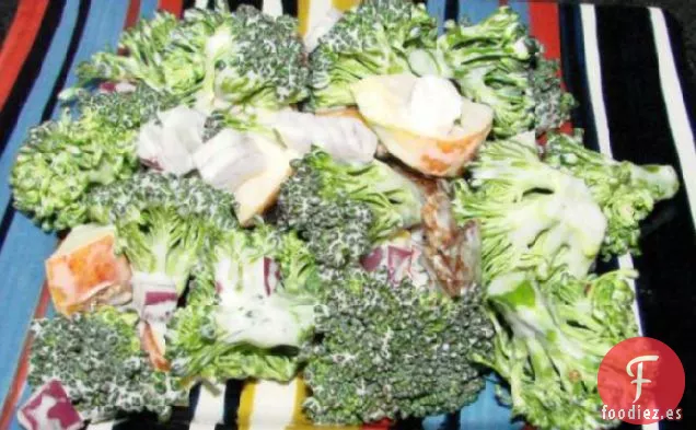 Ensalada de Brócoli Fresco y Manzana