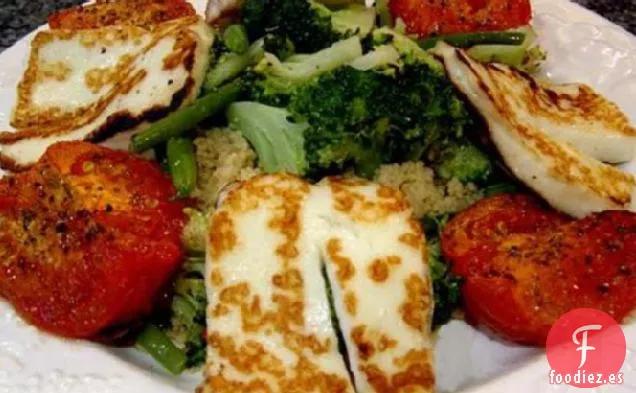 Cuscús Especiado Con Halloumi a la Parrilla y Verduras al Vapor
