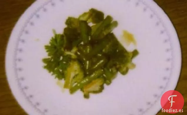 Verduras Verdes con Aderezo de Sésamo y Jengibre