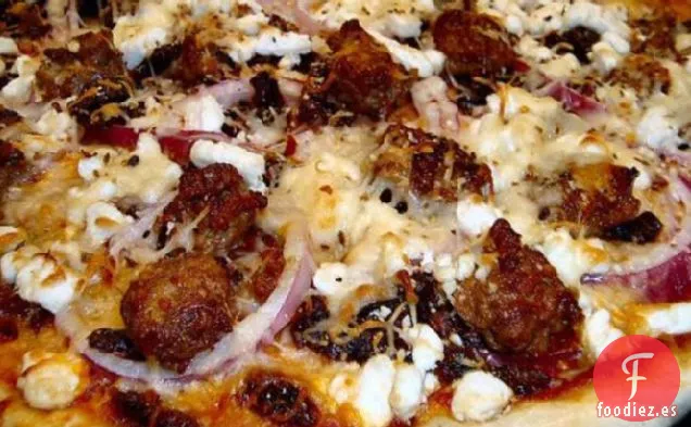 Pizza de Chorizo de Auberge, Queso de Cabra y Cebolla-Corteza Fina