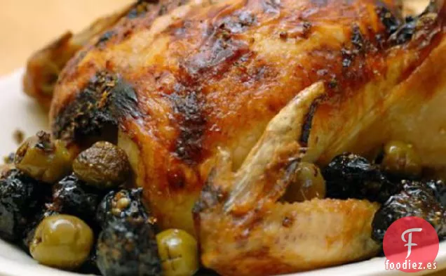 Pollo Asado Con Aceitunas y Ciruelas Pasas (Pollo Marbella)