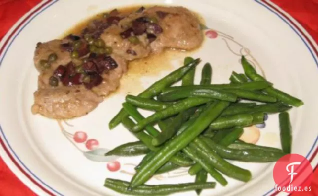 Medallones De Cerdo Con Salsa De Alcaparras De Oliva