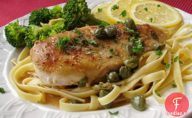 Pollo Con Salsa De Champiñones y Limón