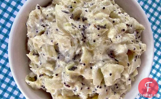 Col Estofada con Leche de Semilla de Amapola de Crema Agria
