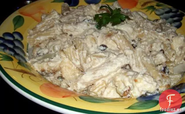 Pasta Con Coliflor, Grosella y Nueces