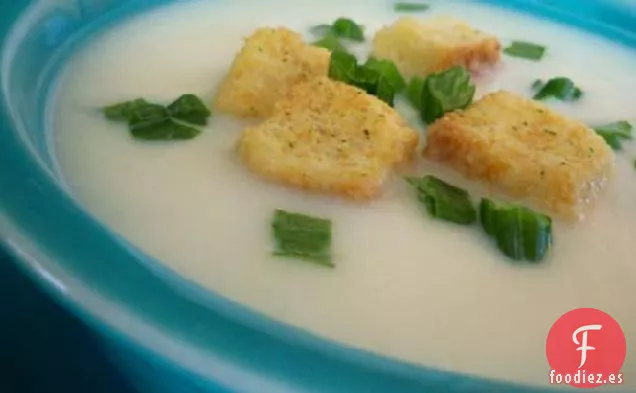 Sopa De Coliflor Con Crutones