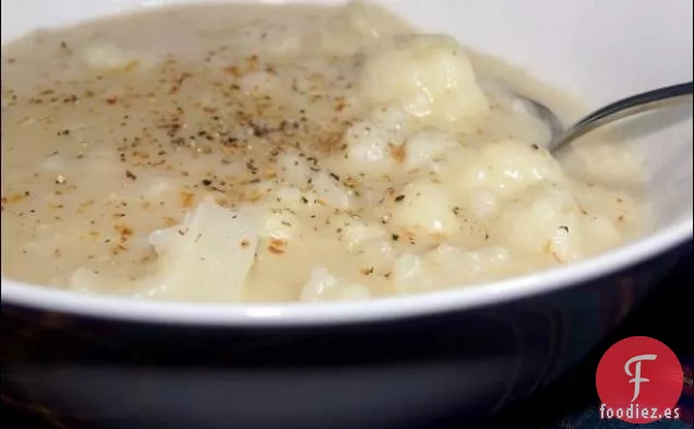 Bloemkoolsoep (Sopa de Coliflor Holandesa)