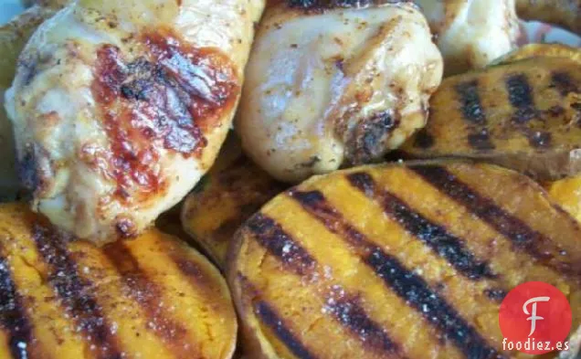Rachael Ray's Pollo A La Cerveza A La Parrilla Con Losas De Patata