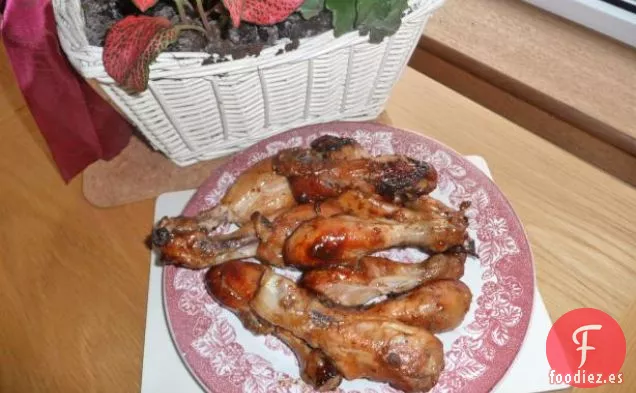 Muslos y Piernas de Pollo Estofados Marroquíes Con Jugo de Zanahoria, Dátiles