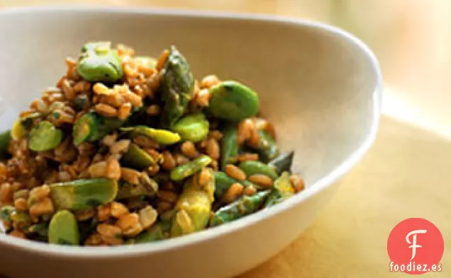 Risotto de Farro con Espárragos y Habas Receta