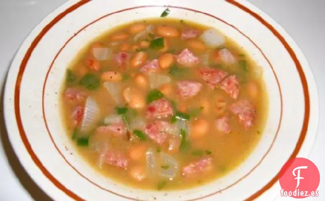 Frijol Pinto Charro Simulado Con Salchicha