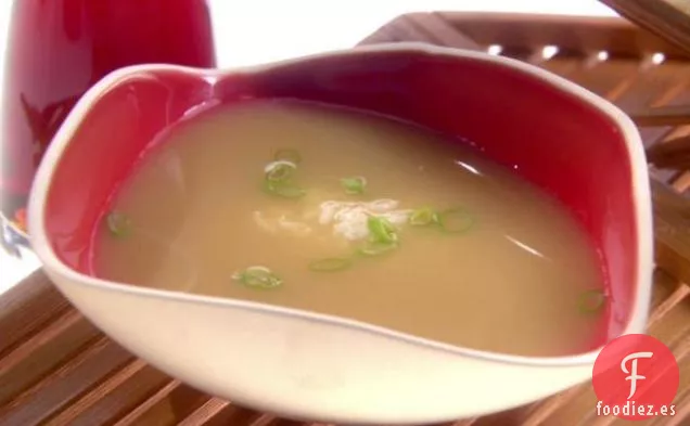 Sopa de Huevo a Limón