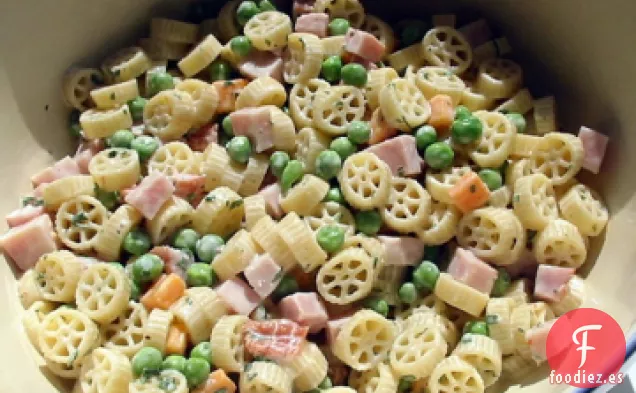 Ruedas de Carro Con Jamón al Horno y Aderezo Cremoso de Mostaza