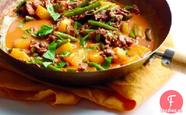 Curry Rojo de Ternera y Piña