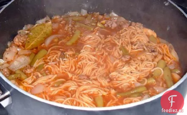 Sopa de Espaguetis Musculosa
