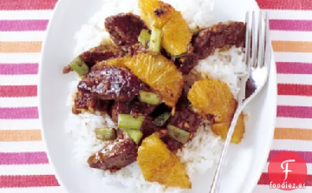 Salteado de Carne de Res y Naranja