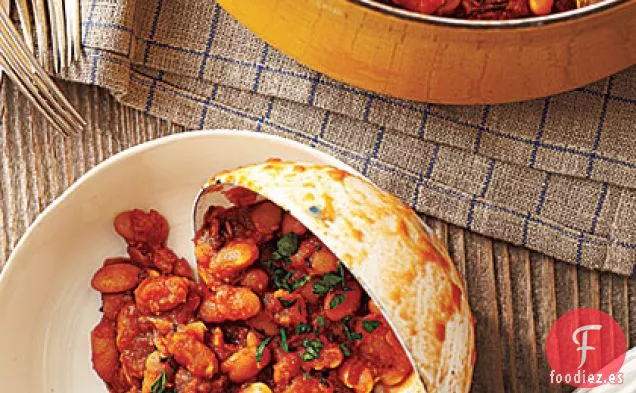 Frijoles Ahumados al Horno con Chorizo