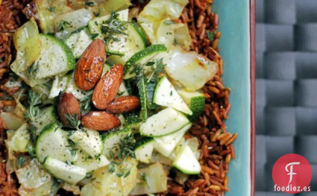 Arroz Rojo De Camargue Con Repollo Y Calabacines