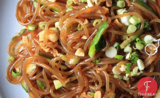 Fideos en Aceite de Chile, Salsa de Soja y Vinagre