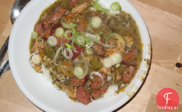 Gumbo de Pollo y Salchicha