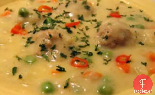 Youvarlakia Avgolemono (Sopa Griega de Albóndigas, Huevo y Limón)