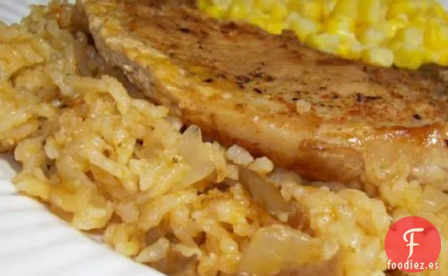 Chuletas de Cerdo y Arroz Horneados al Horno