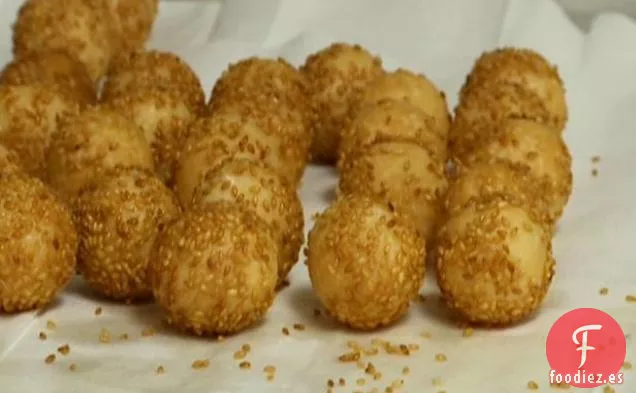 Mochi de Sésamo Caliente Crujiente con Caramelo XO