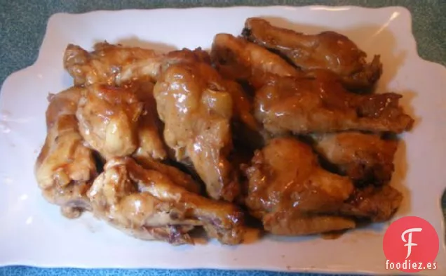 Olla de Barro-Alitas de Pollo Chinas