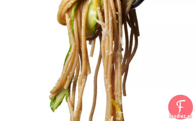 Espaguetis Con Espárragos y Limón