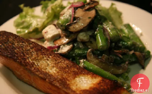 Ensalada de Champiñones y Espárragos