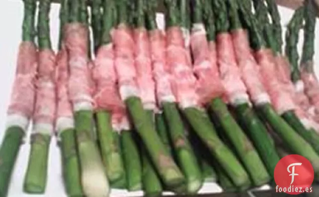 Espárragos Fríos con Jamón y Limón