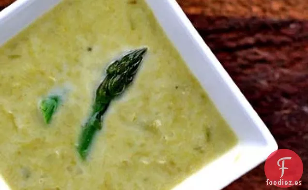 Sopa Cremosa de Espárragos