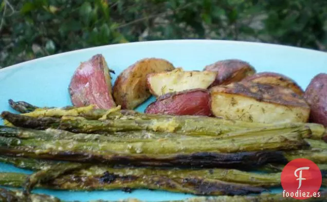 Salchicha de Ternera con Salsa de Espárragos y Puntas de Espárragos