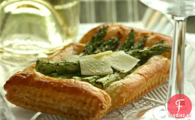 Espárragos Con Salsa De Mantequilla Dorada De Limón