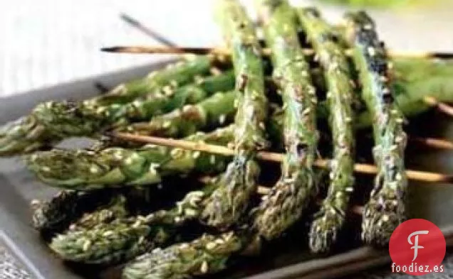Espárragos a la Parrilla con Mantequilla de Gorgonzola